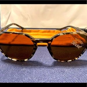 Persol PO 3256S Black Grey Tortoise/Brown (1080/33) Sunglasses new